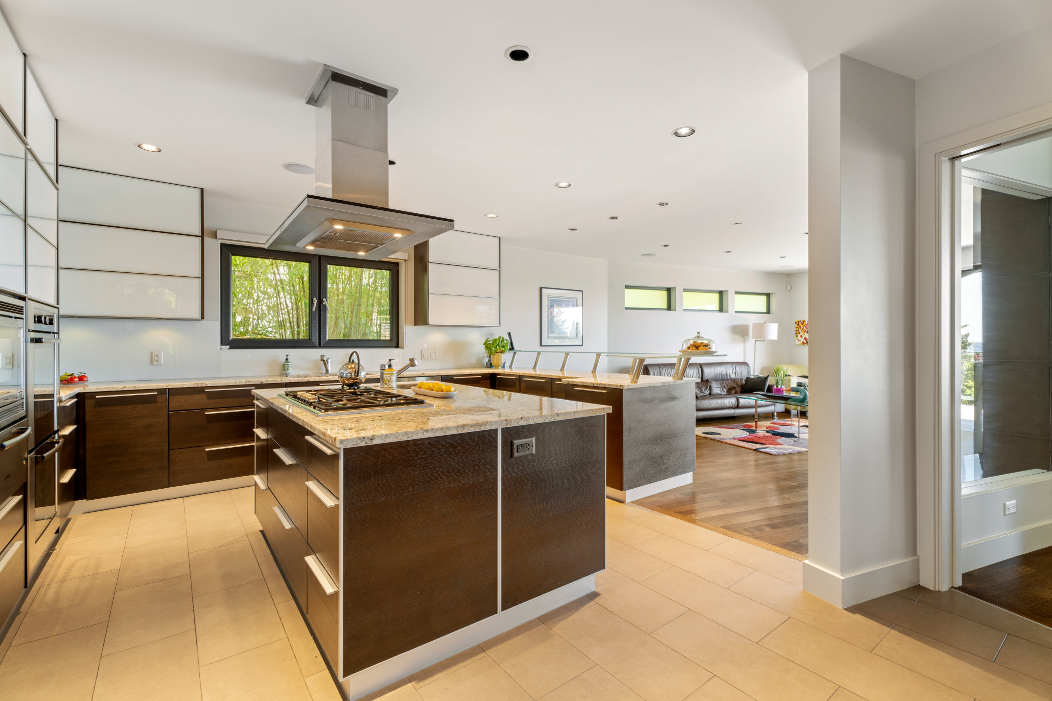 3389 Thompson Crescent